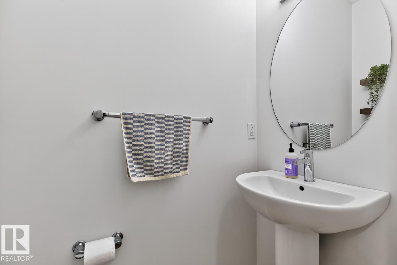 1037 HELEN LAVENDER LN - Image 15