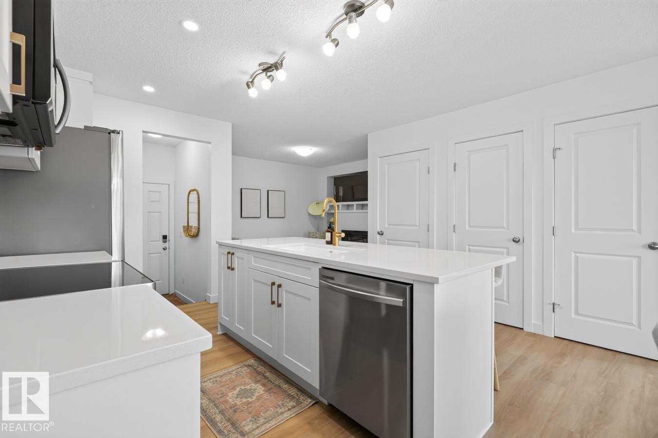 1037 HELEN LAVENDER LN - Image 7