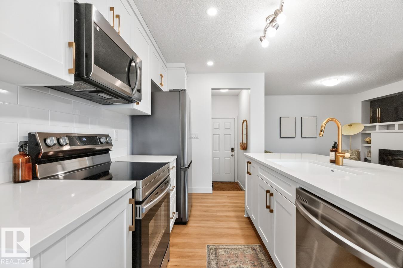 1037 HELEN LAVENDER LN - 8