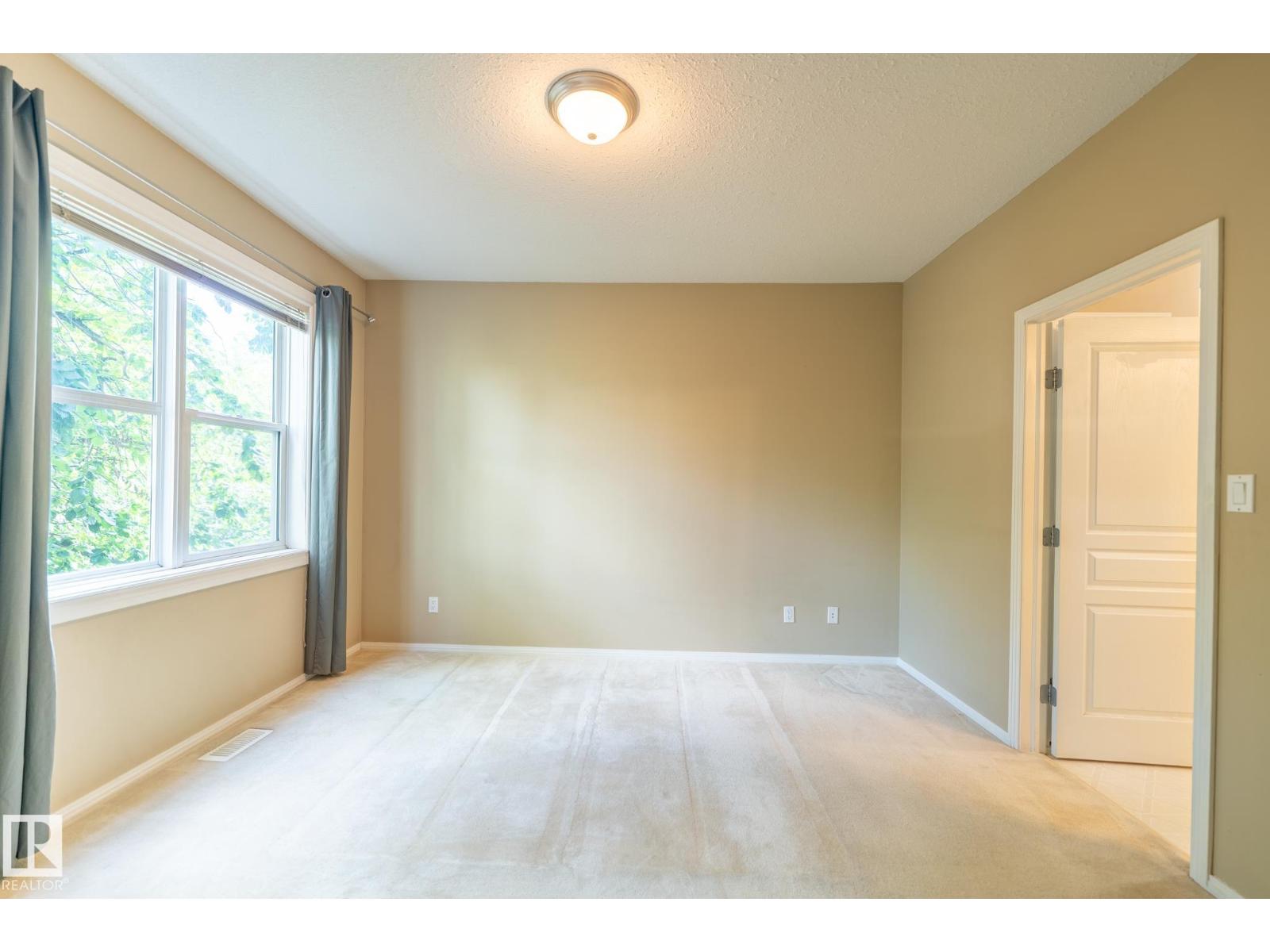 #412 11039 83 AV NW - 17