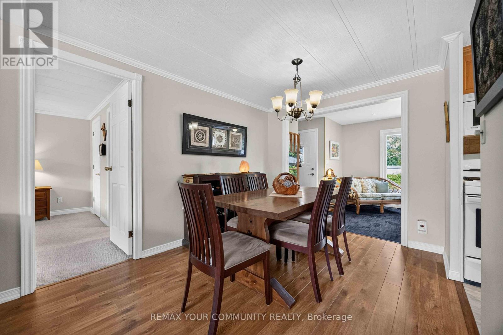 131 ROXANNA DRIVE - 12