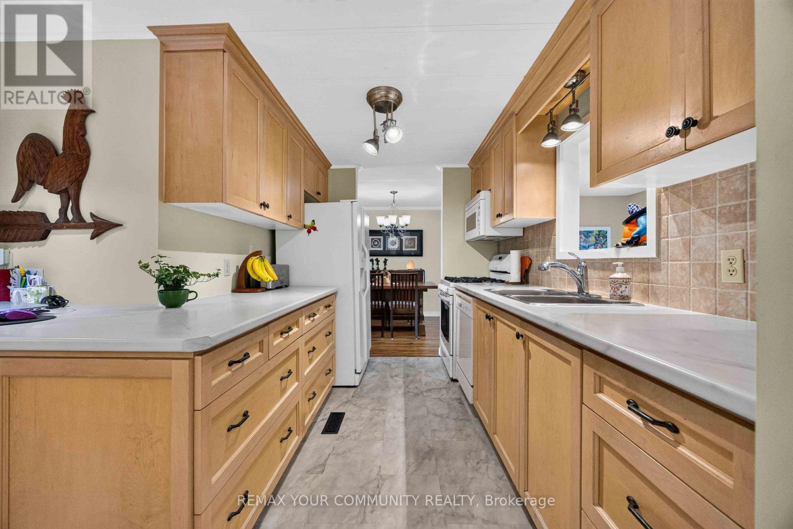 131 ROXANNA DRIVE - Image 14