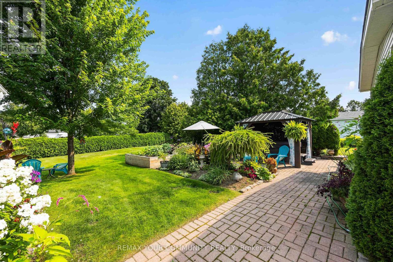 131 ROXANNA DRIVE - Image 30