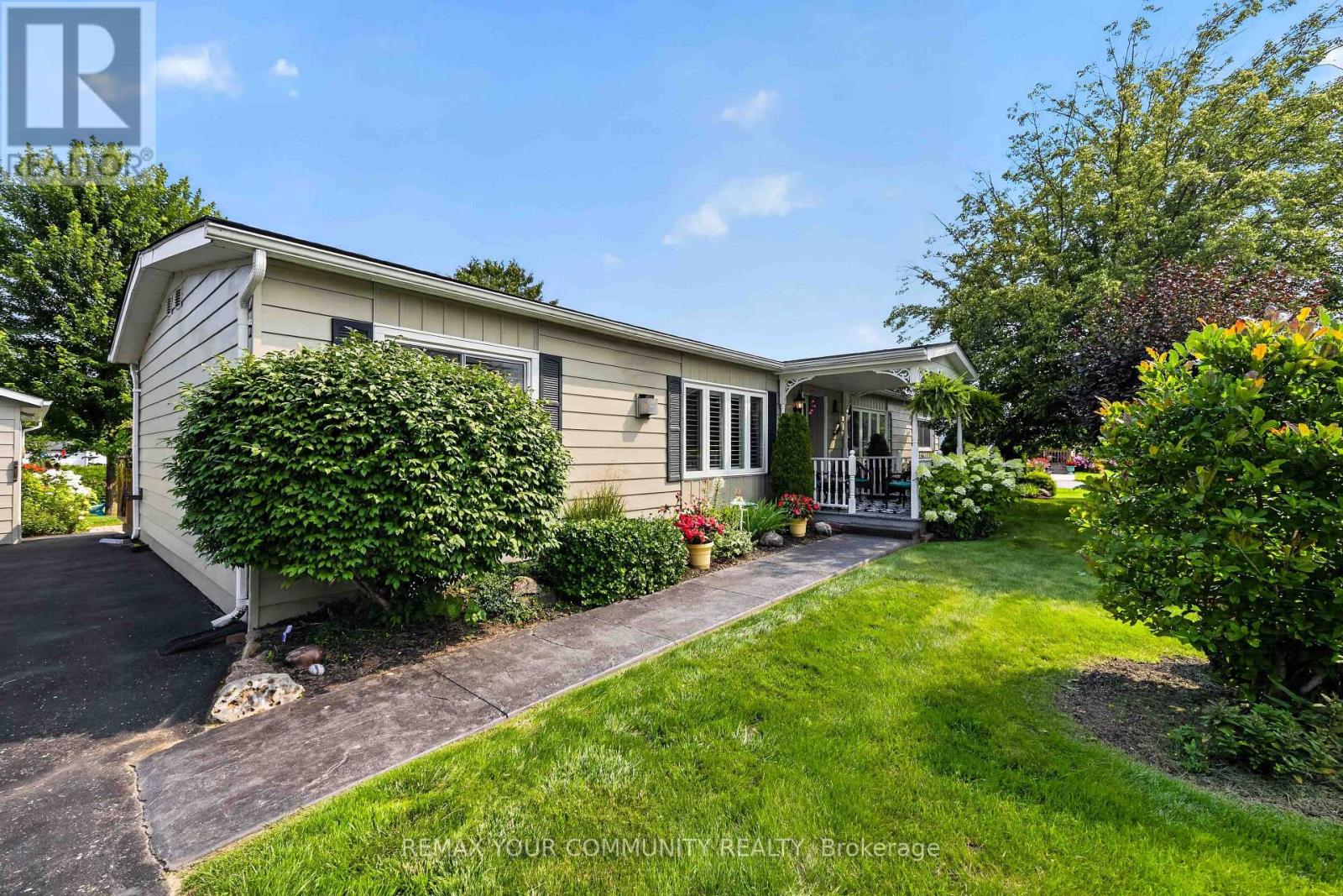 131 ROXANNA DRIVE - Image 4