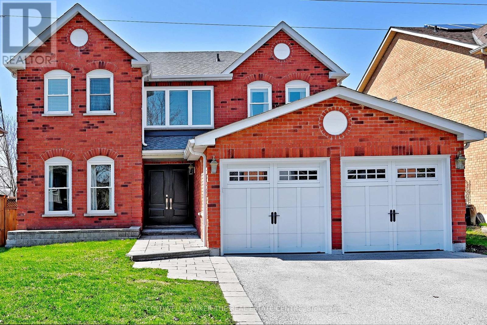 194 CHAMBERS CRESCENT - 1