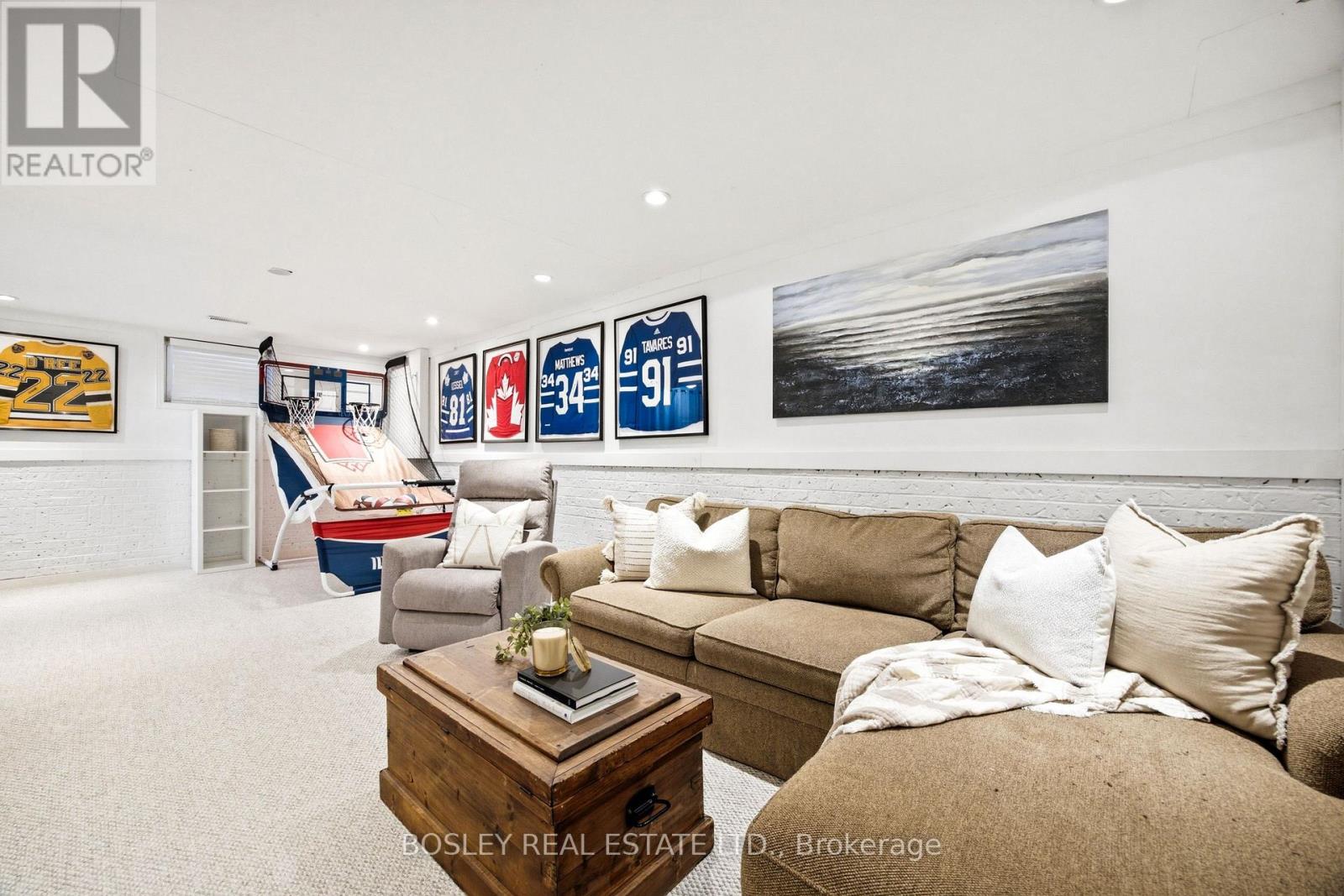 440 SANDFORD STREET - Image 32