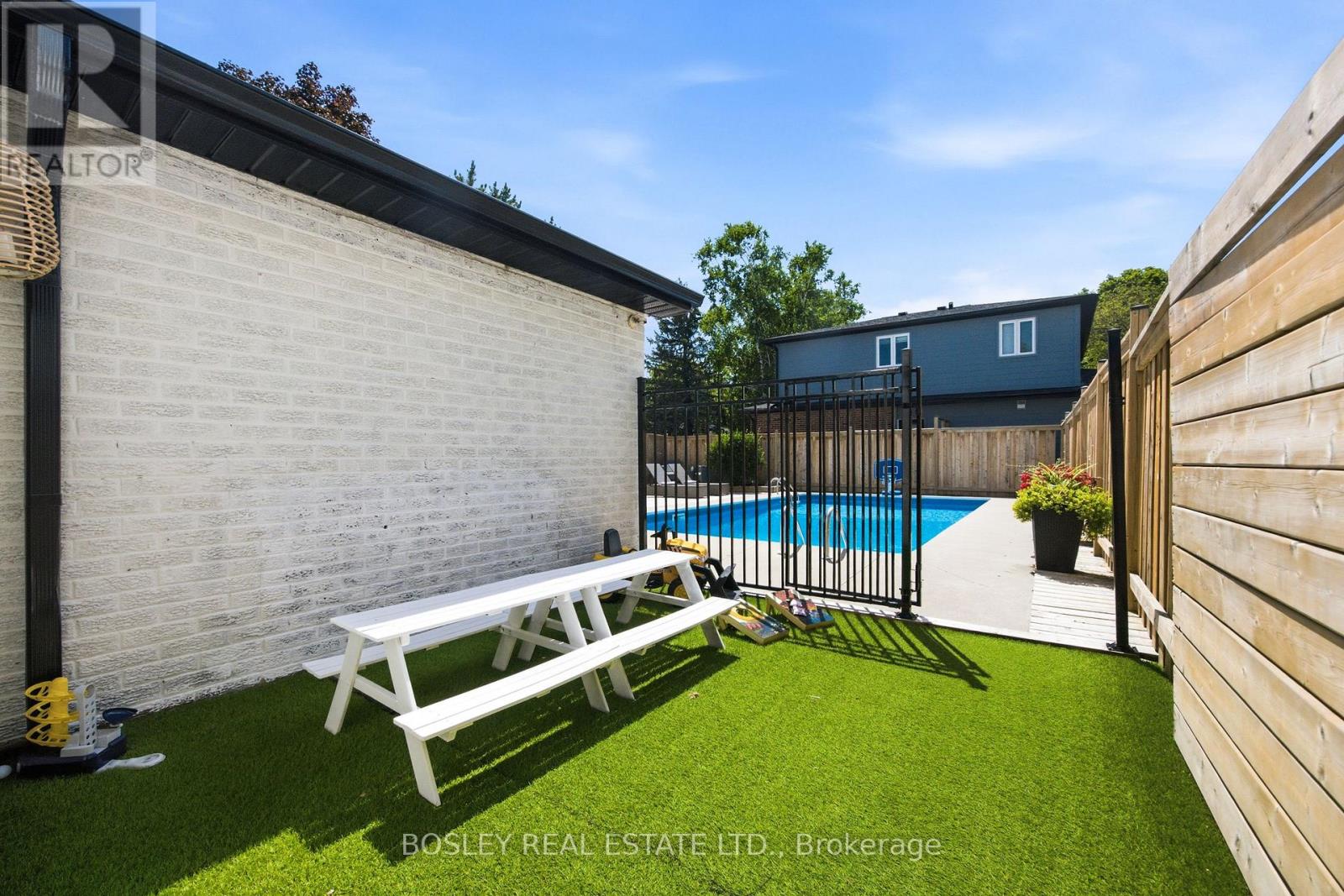 440 SANDFORD STREET - Image 44