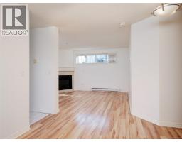 109 1371 Hillside Ave, Victoria, BC V8T2B3 Photo 17