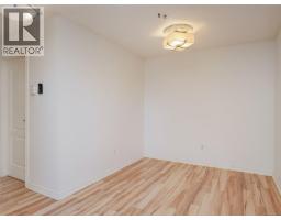 Entrance - 109 1371 Hillside Ave, Victoria, BC V8T2B3 Photo 7