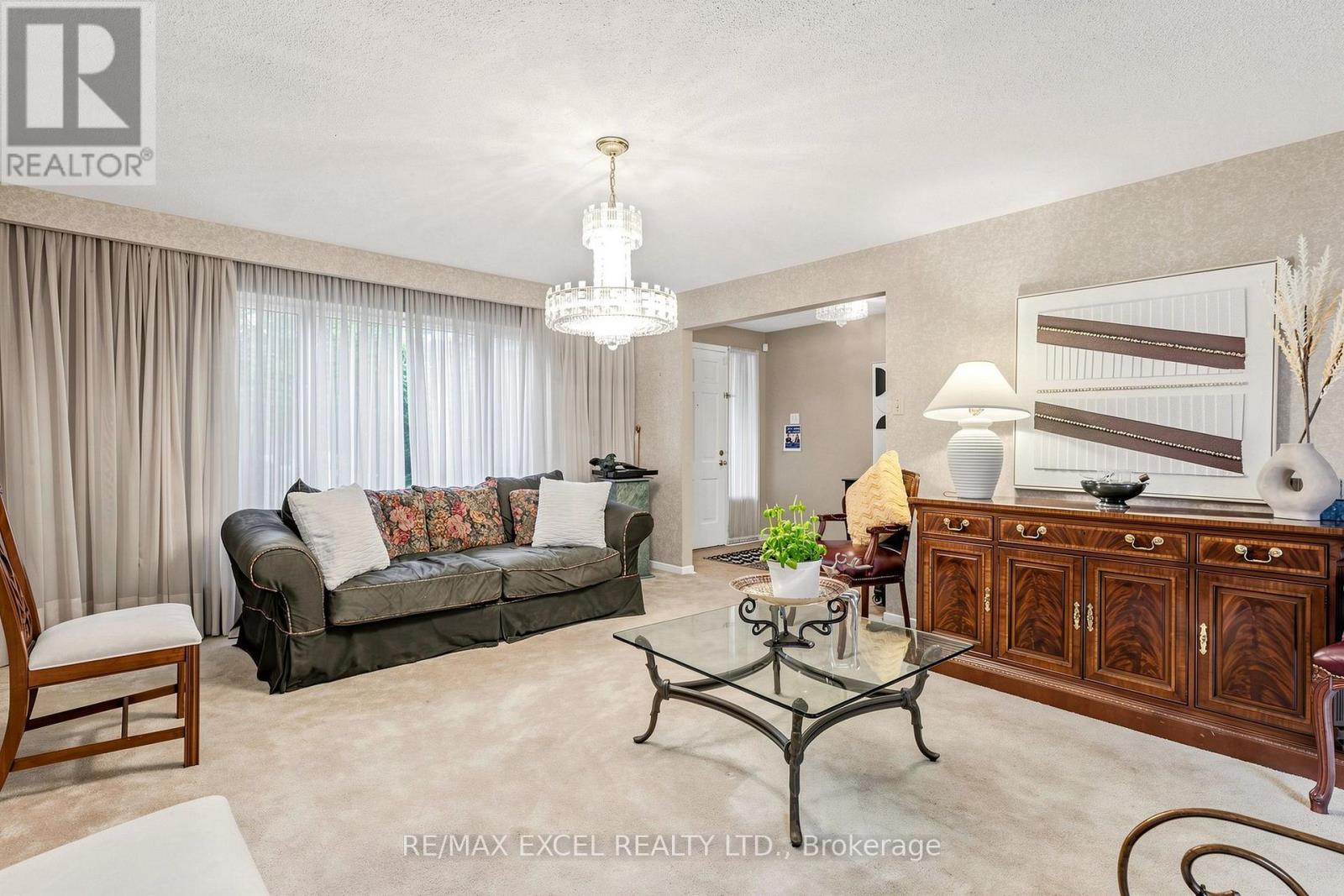 62 ARDGOWAN CRESCENT - 3