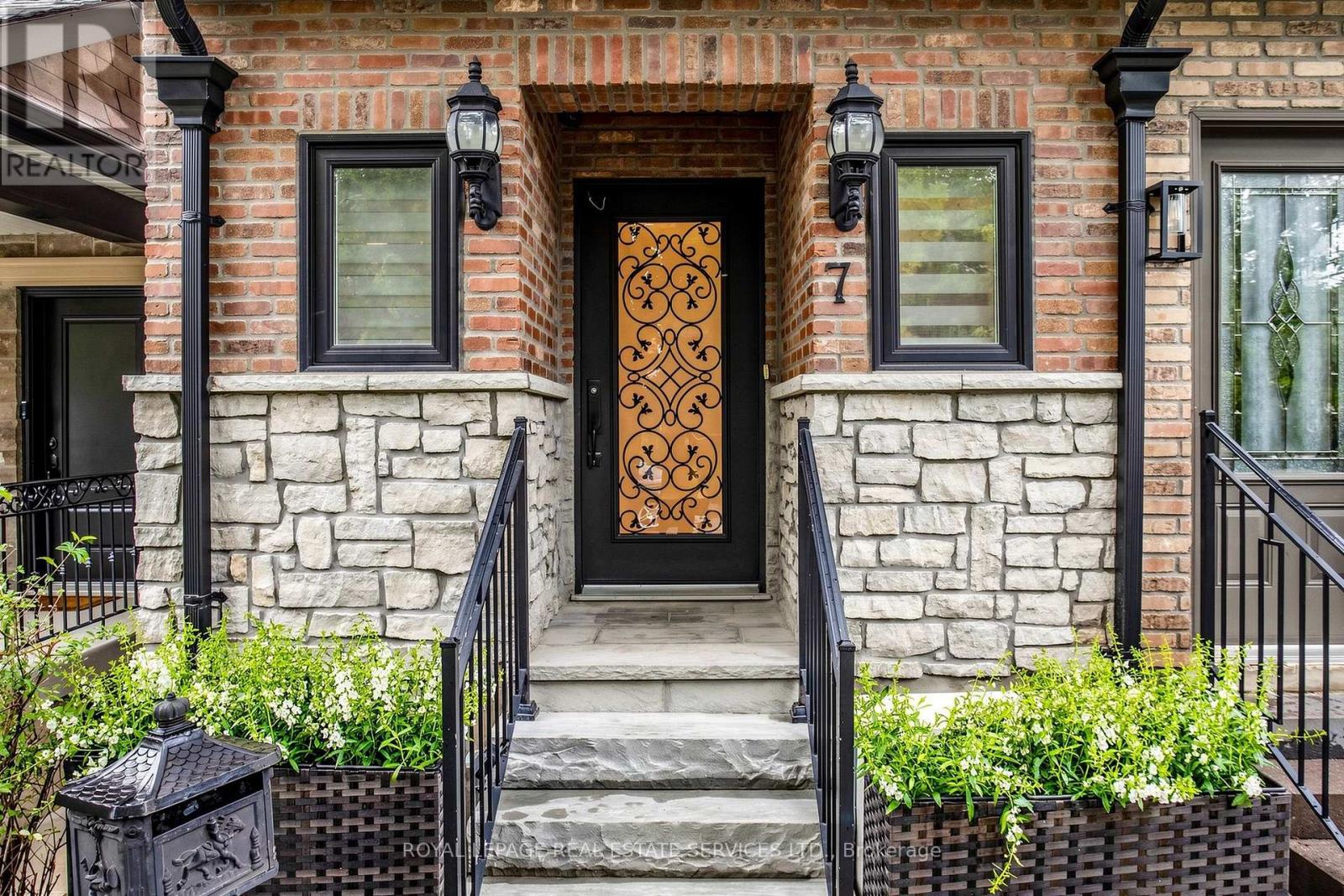 7 SELLERS AVENUE - 3