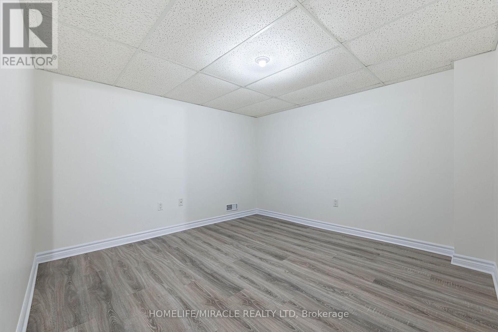 51 BRICKYARD WAY - Image 35