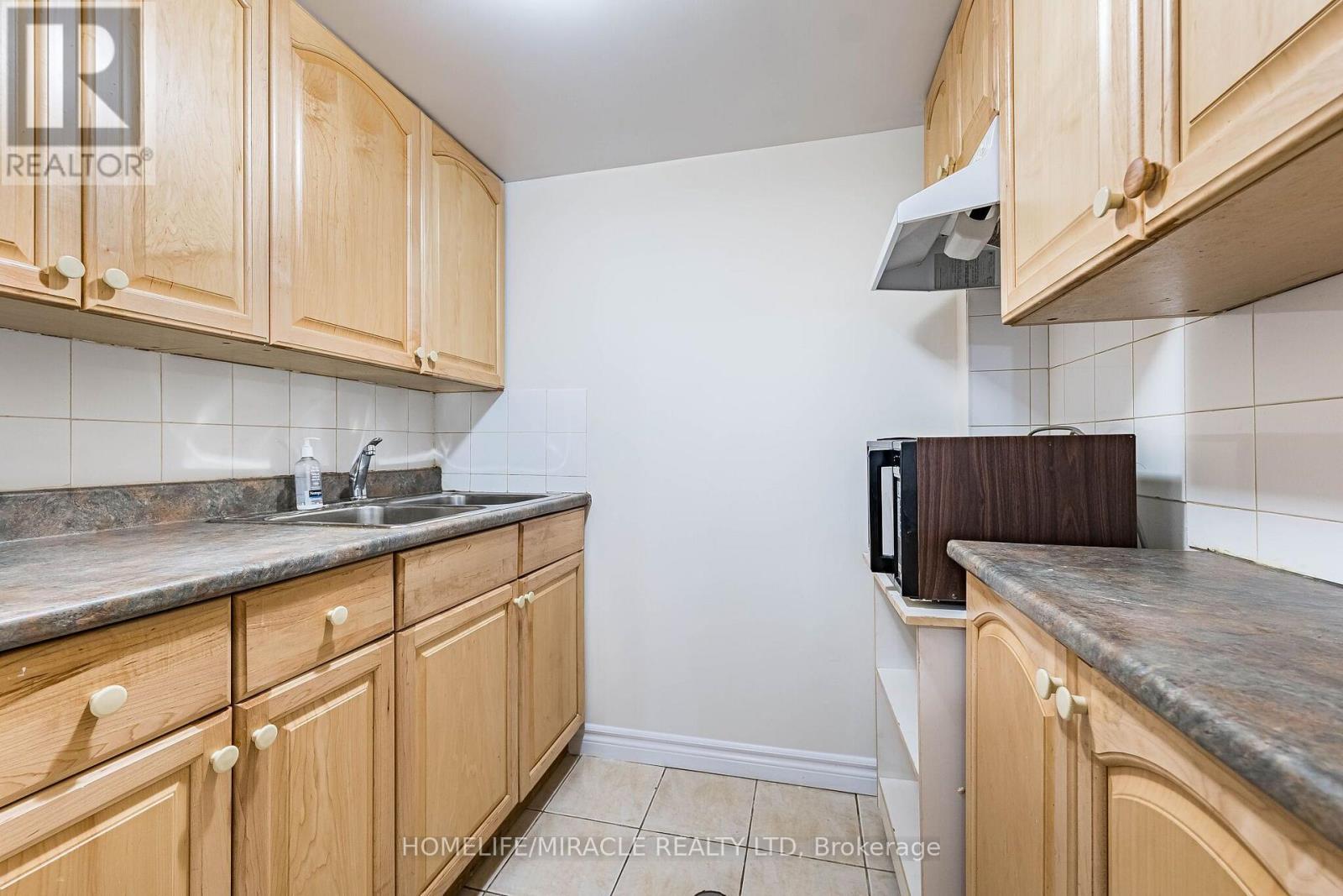 51 BRICKYARD WAY - Image 39