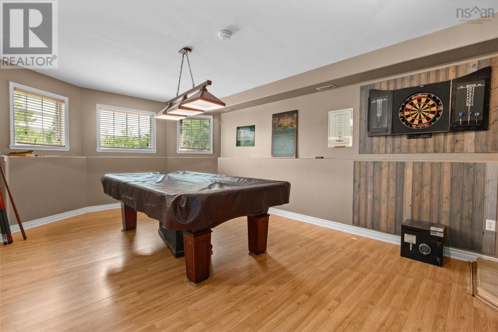 Property 20 of 35 of 214 Hemlock Drive