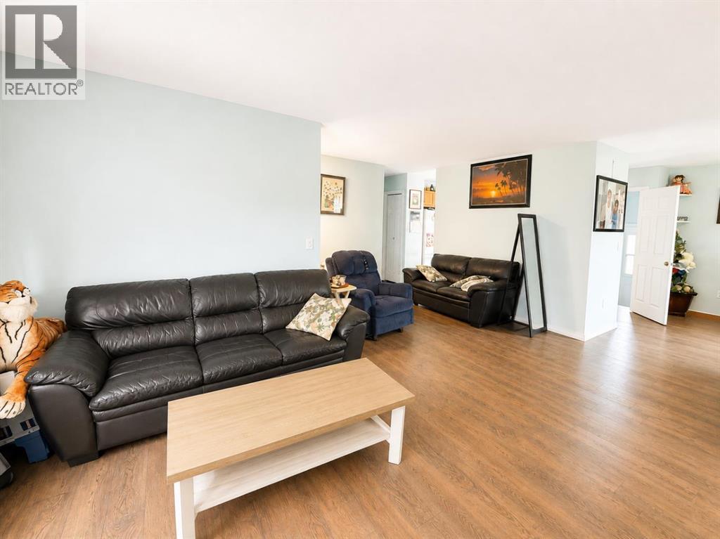215 14 Street - 10