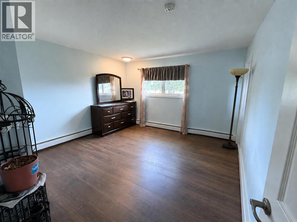 215 14 Street - 15