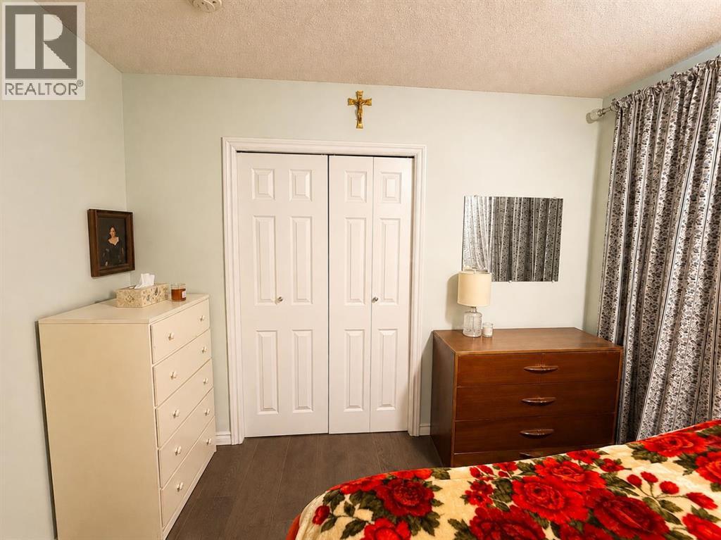 215 14 Street - Photo 32