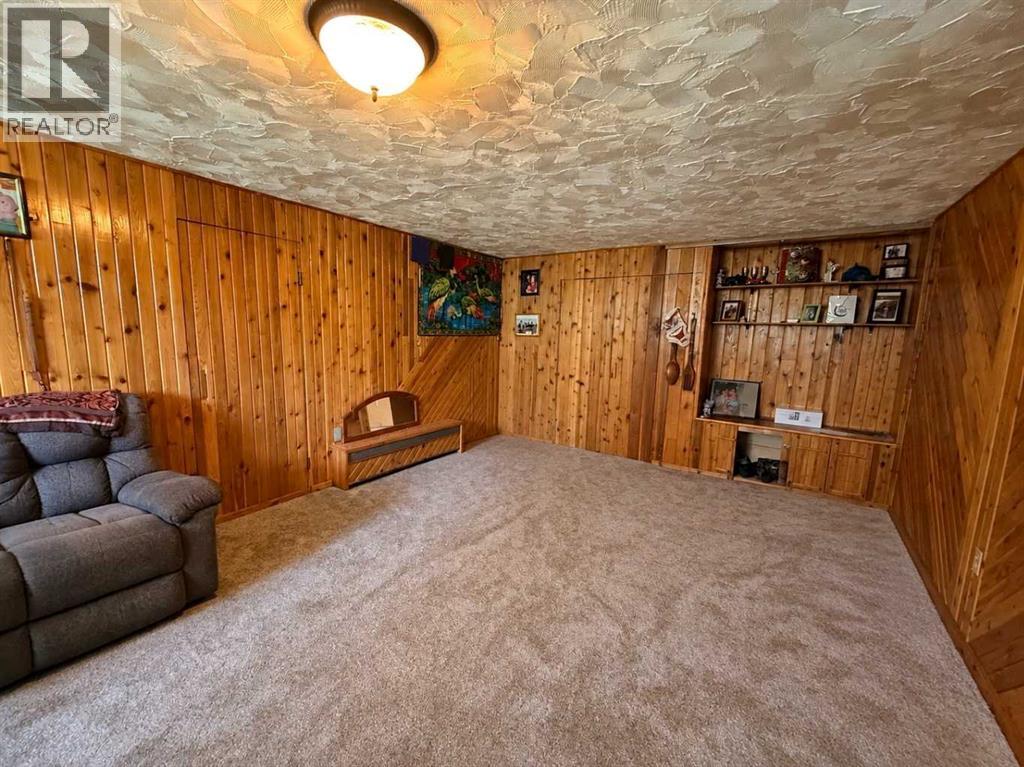 215 14 Street - Photo 35