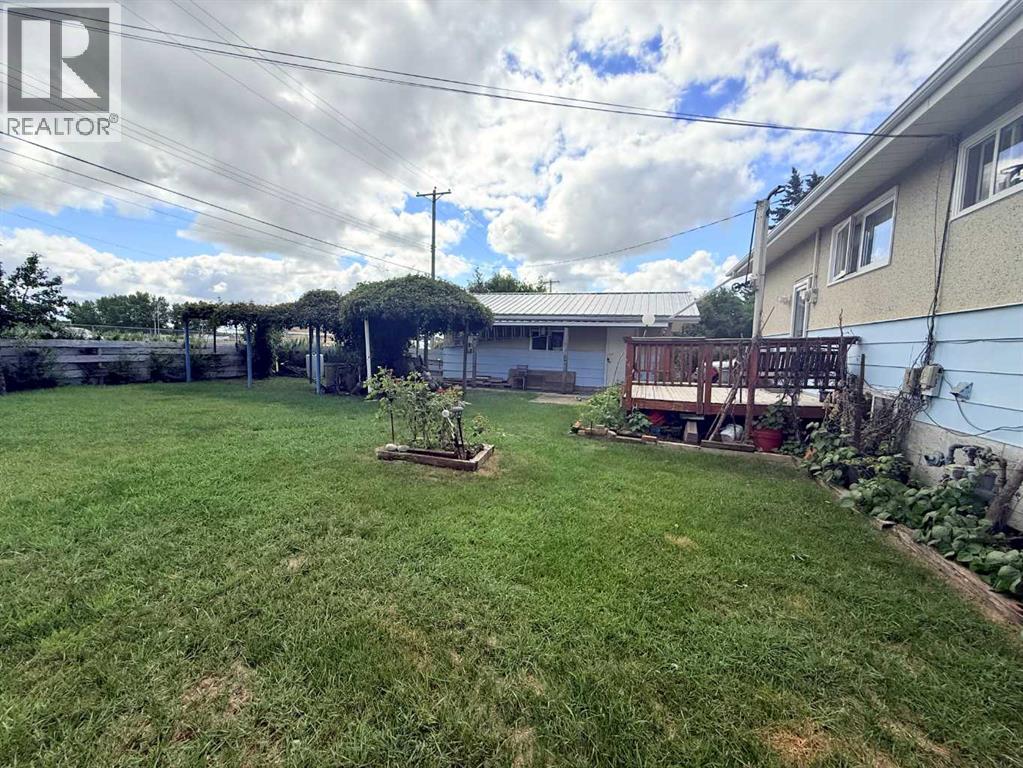 215 14 Street - Photo 43