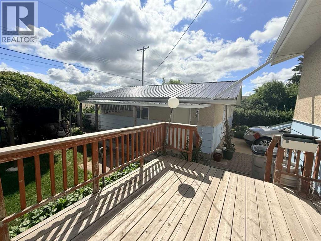 215 14 Street - Photo 47