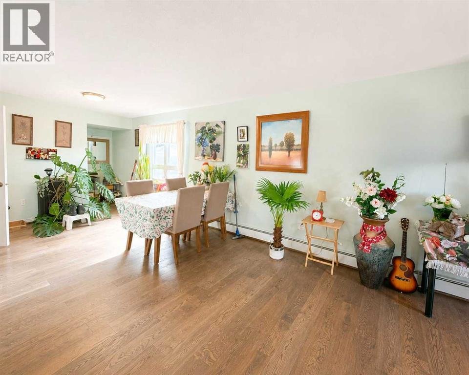 215 14 Street - Photo 8