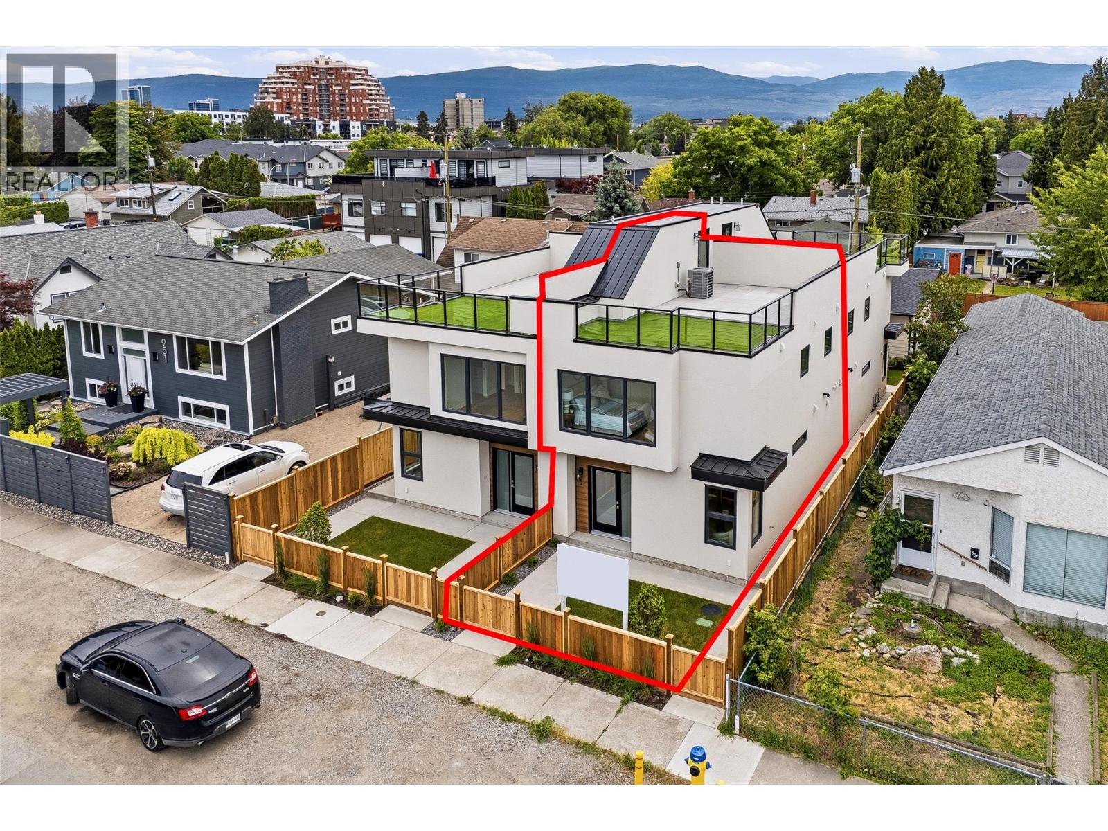 #2 943 Fuller Avenue - 1