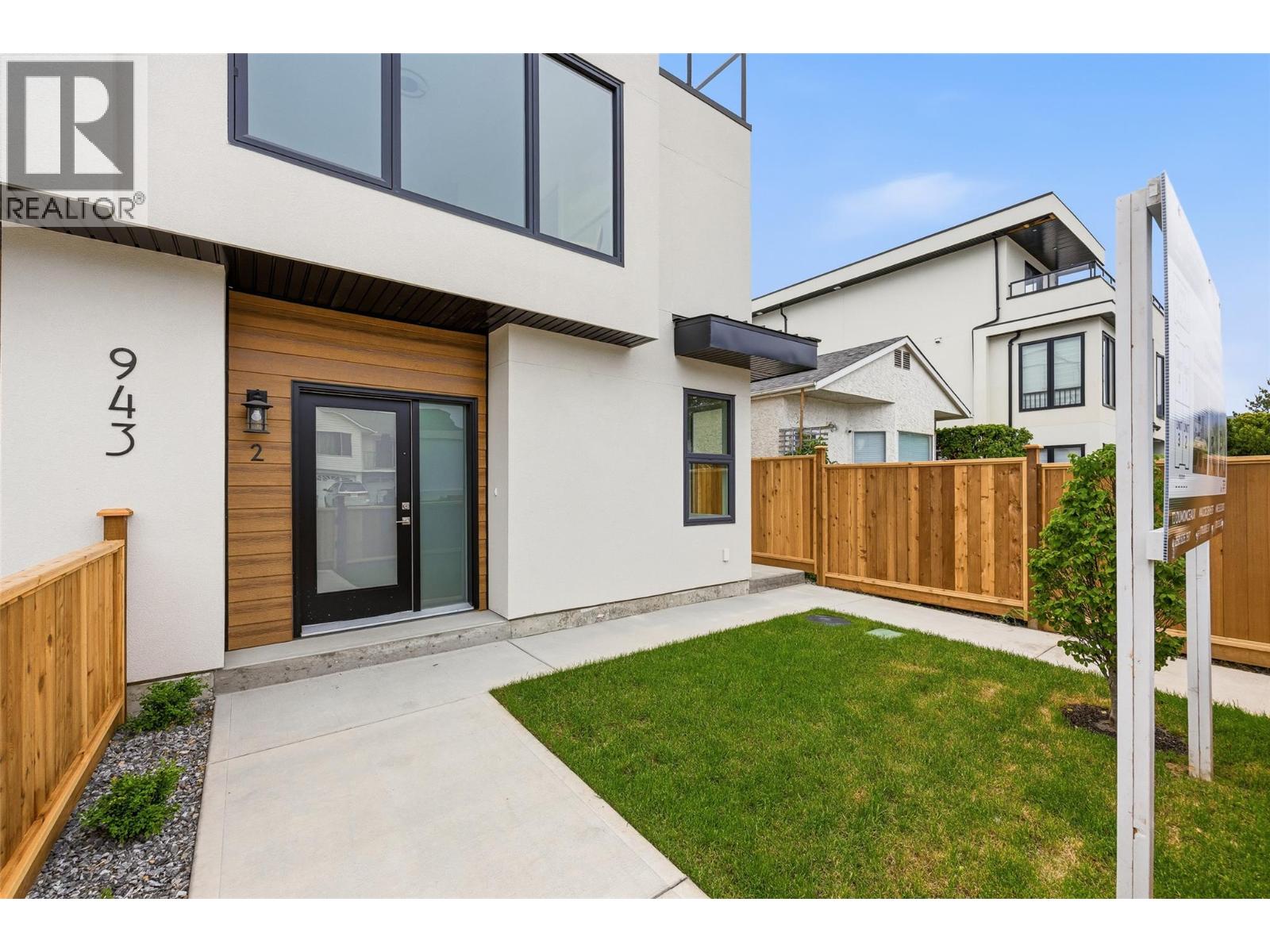#2 943 Fuller Avenue - 10