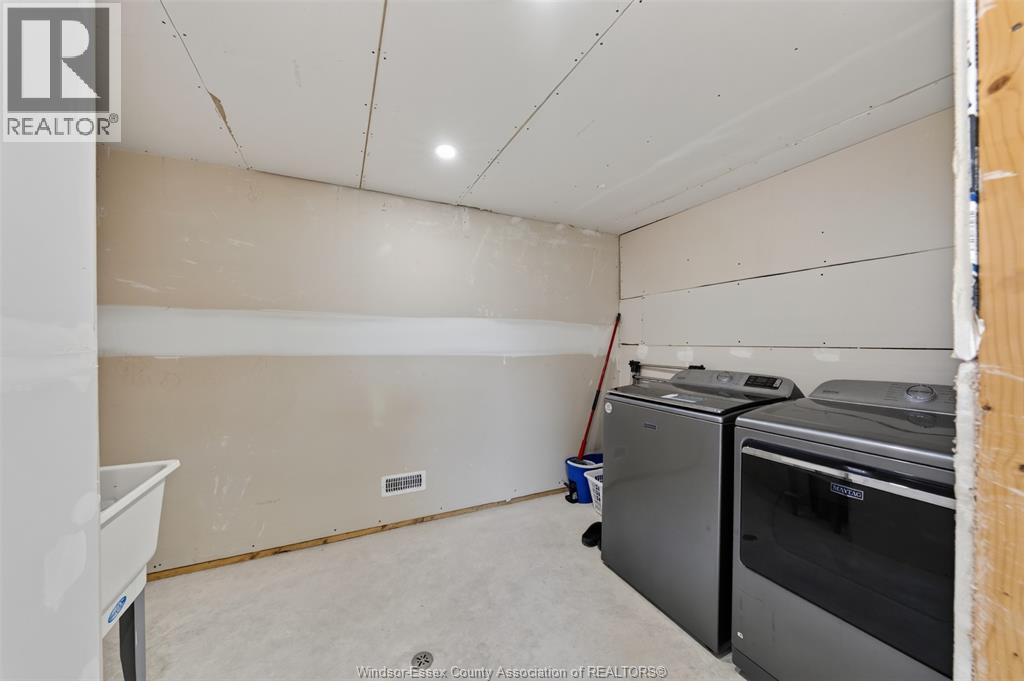 1720 MUCCI DRIVE - 25