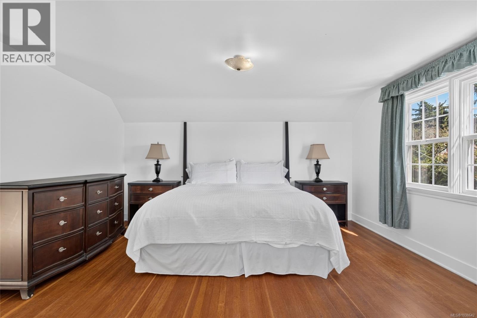 436 Constance Ave - Image 29