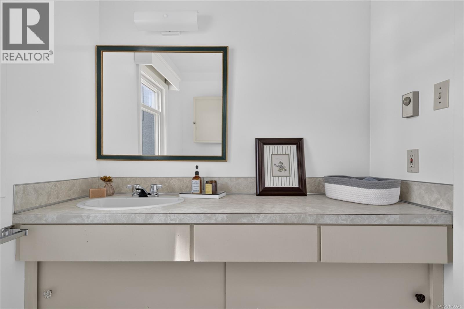 436 Constance Ave - 42
