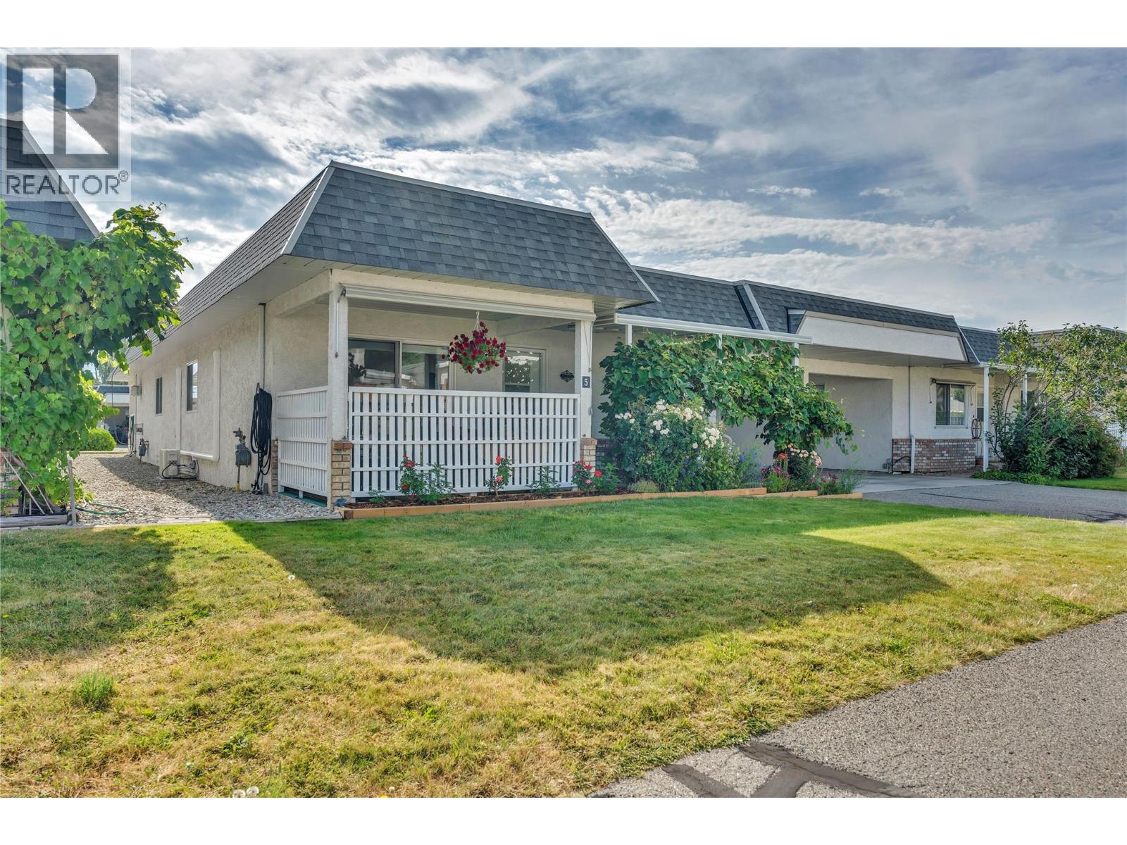 11110 Quinpool Road Unit# 5, Summerland