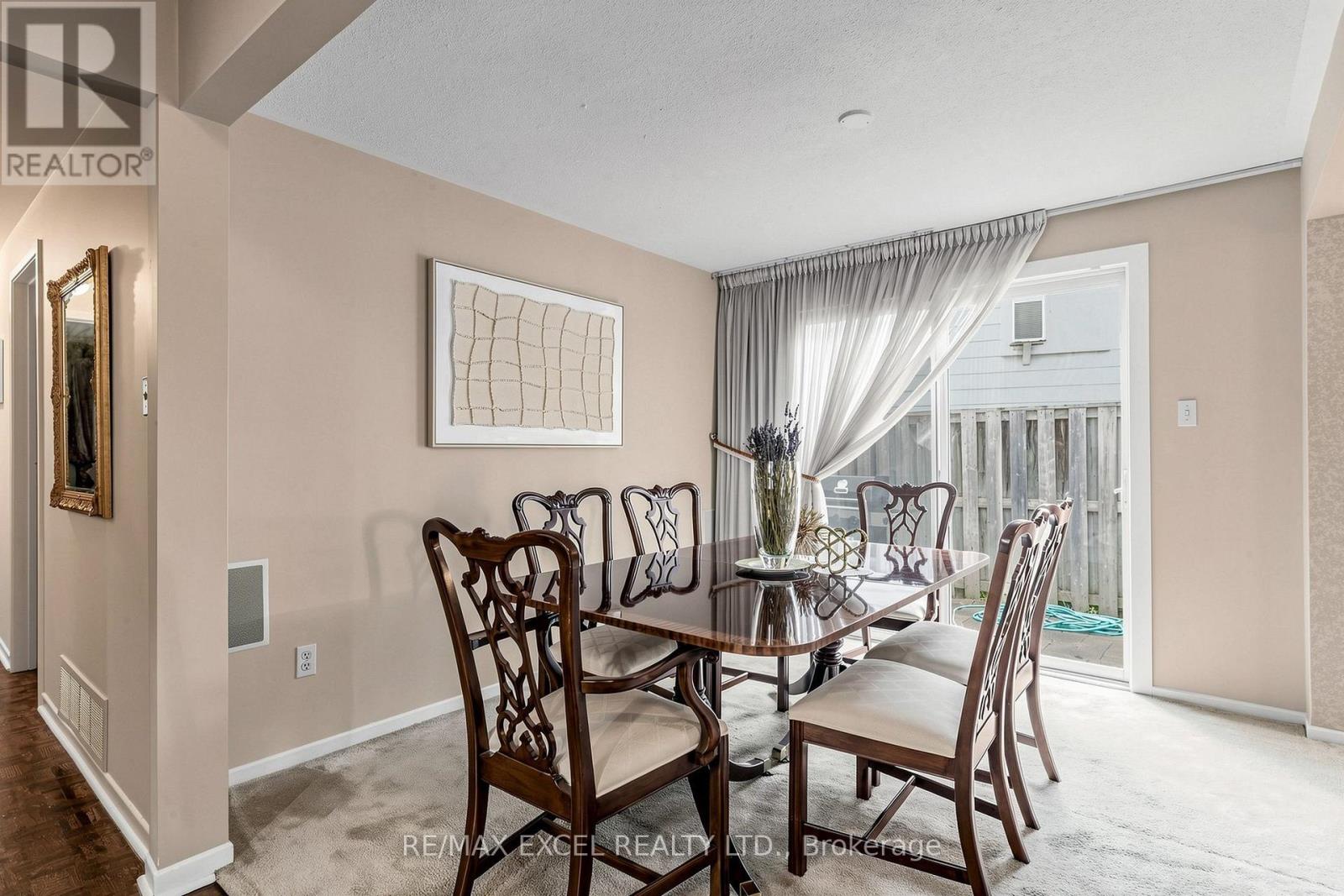 62 ARDGOWAN CRESCENT - 9