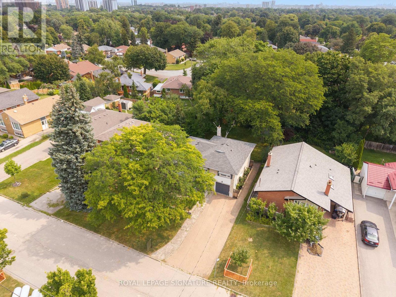 17 TEMPLAR DRIVE - Image 32