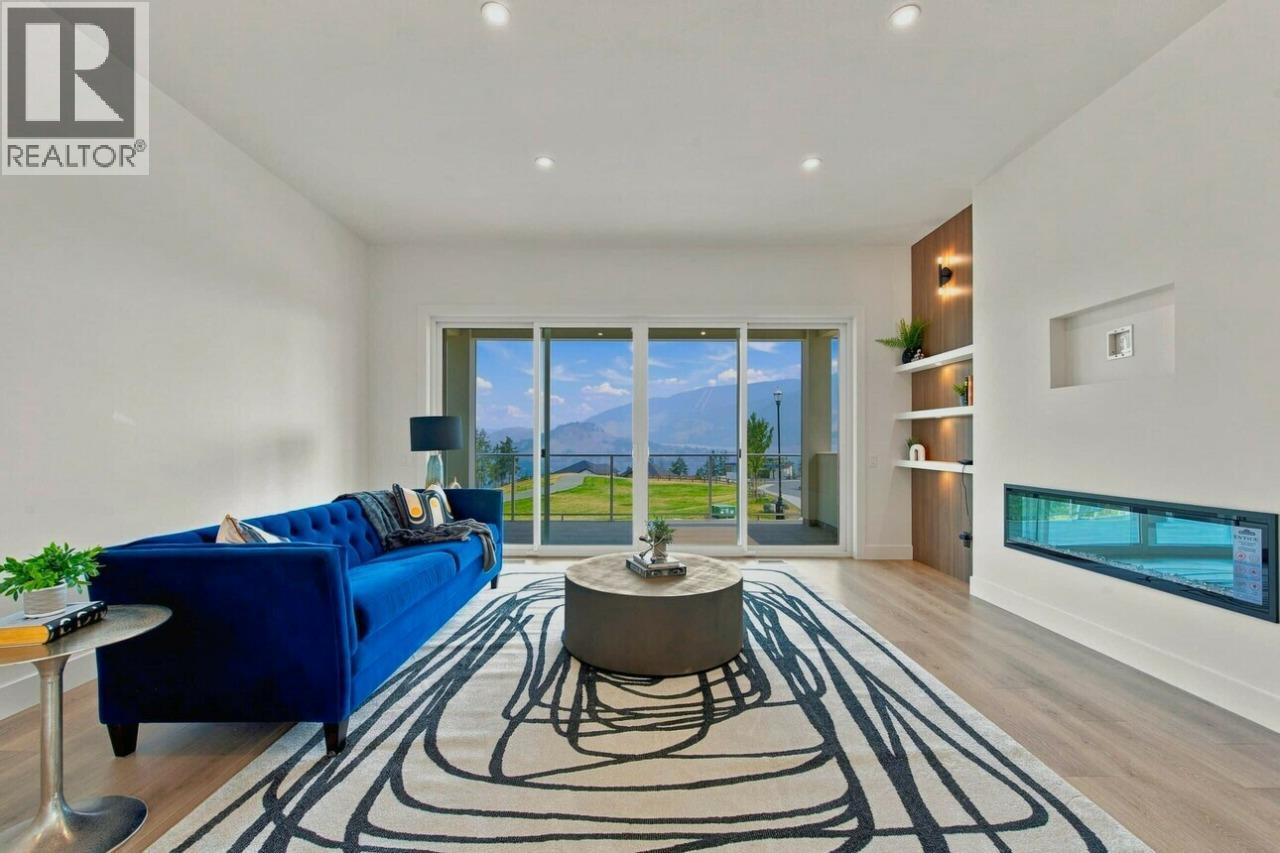 2071 Cortina Drive, Kelowna