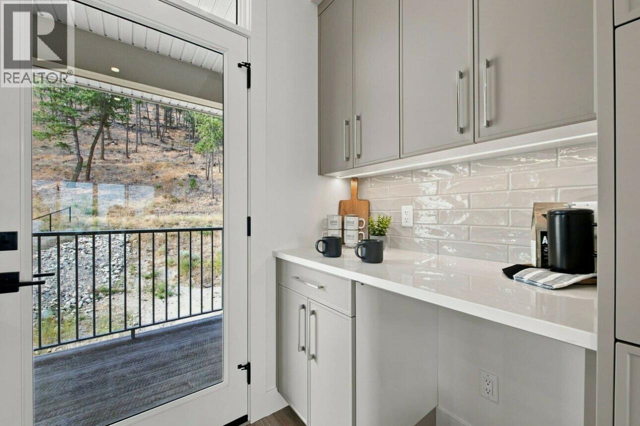 2071 Cortina Drive, Kelowna