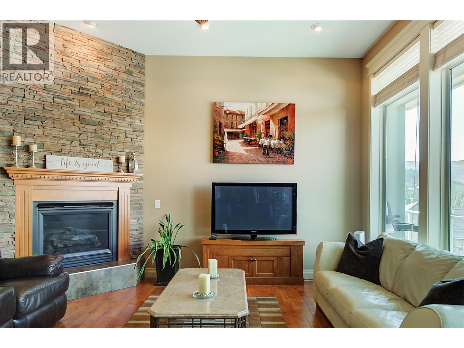1095 Hume Avenue - 18