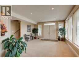 Laundry room - 1095 Hume Avenue, Kelowna, BC V1P1P2 Photo 11