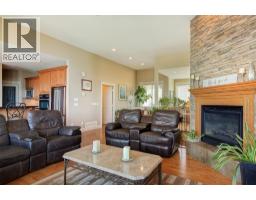 1095 Hume Avenue, Kelowna, BC V1P1P2 Photo 31