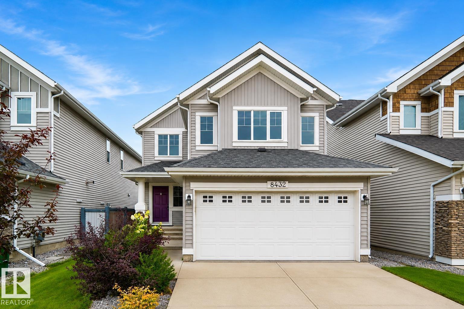 8432 18 AV SW - 1