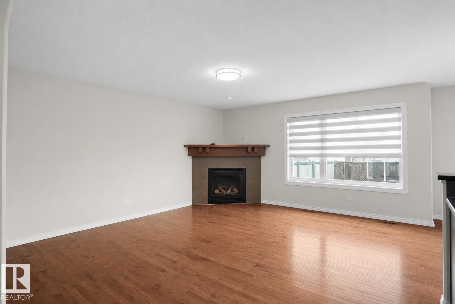 8432 18 AV SW - 13