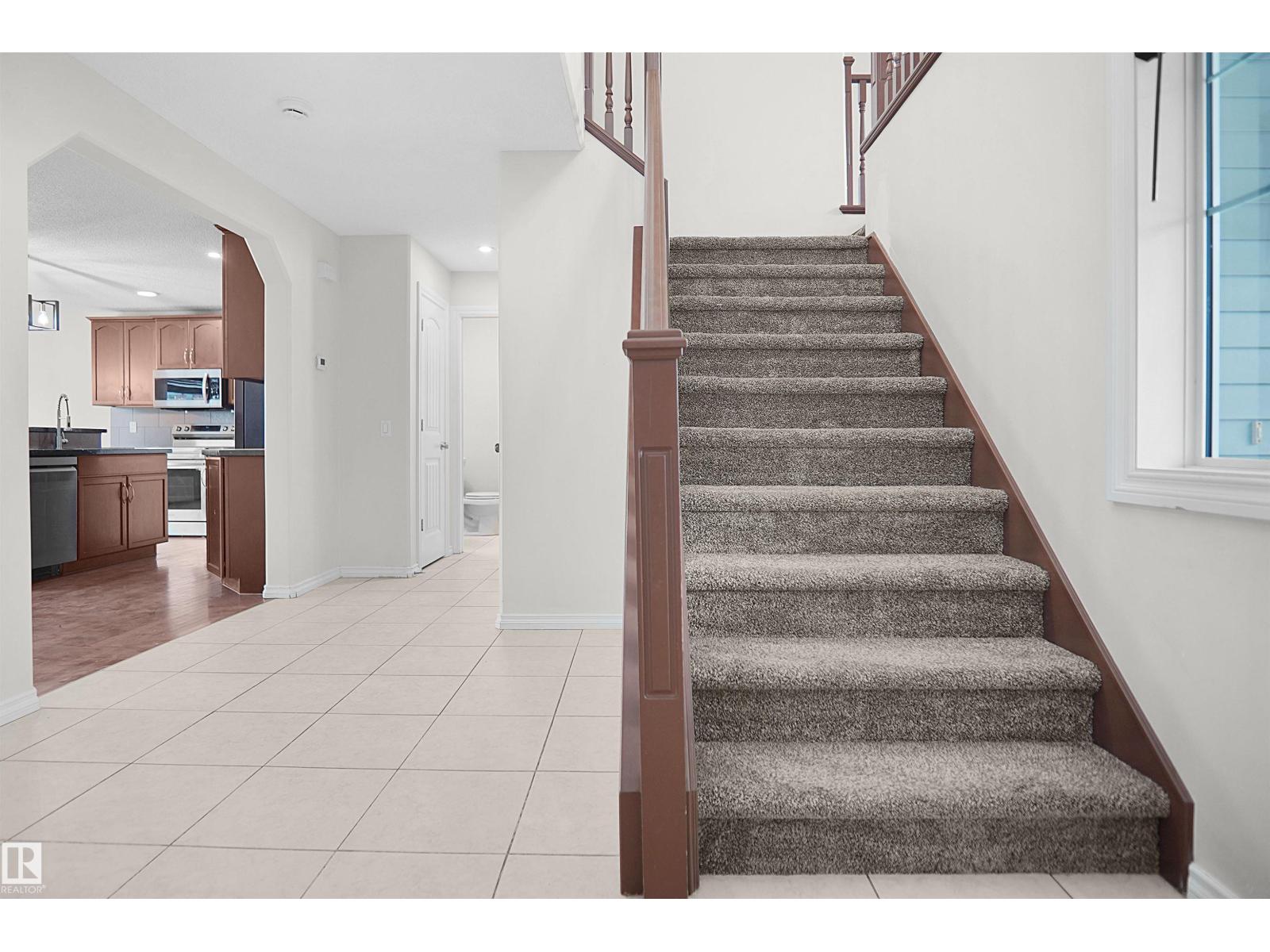 8432 18 AV SW - Image 7