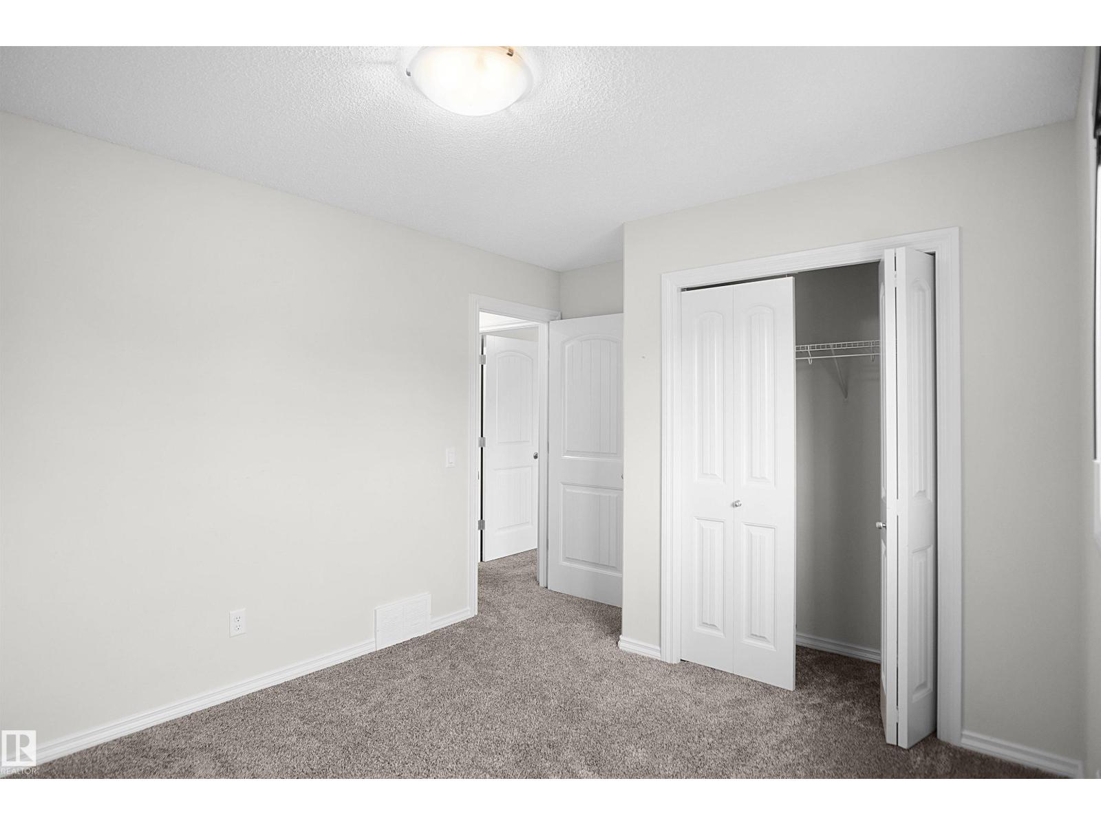 8432 18 AV SW - Image 50