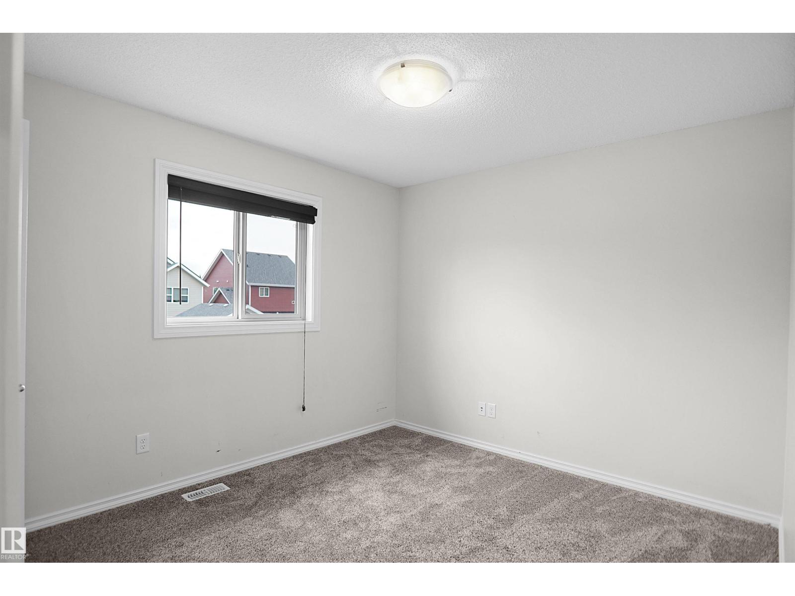 8432 18 AV SW - Image 48