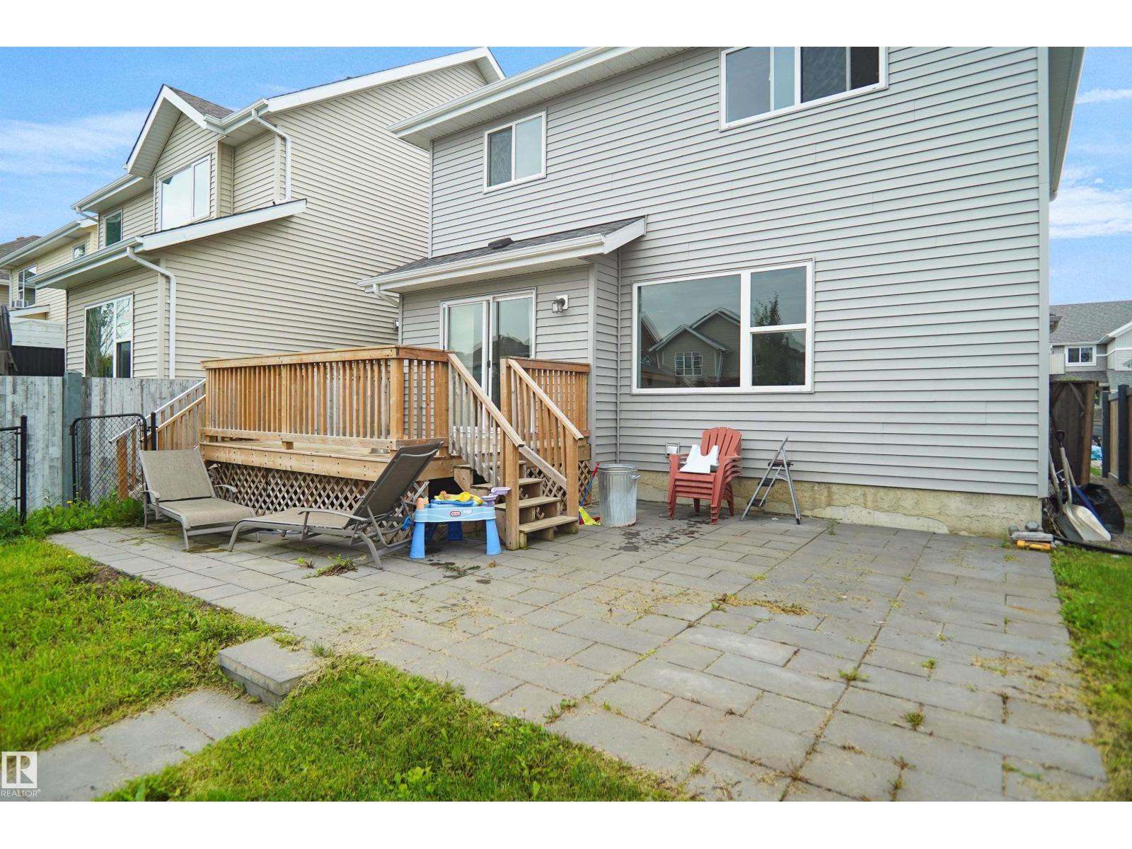 8432 18 AV SW - Image 58