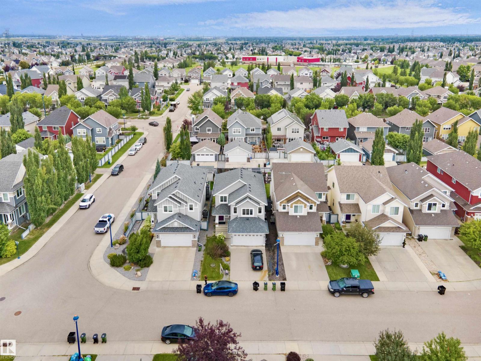 8432 18 AV SW - Image 61