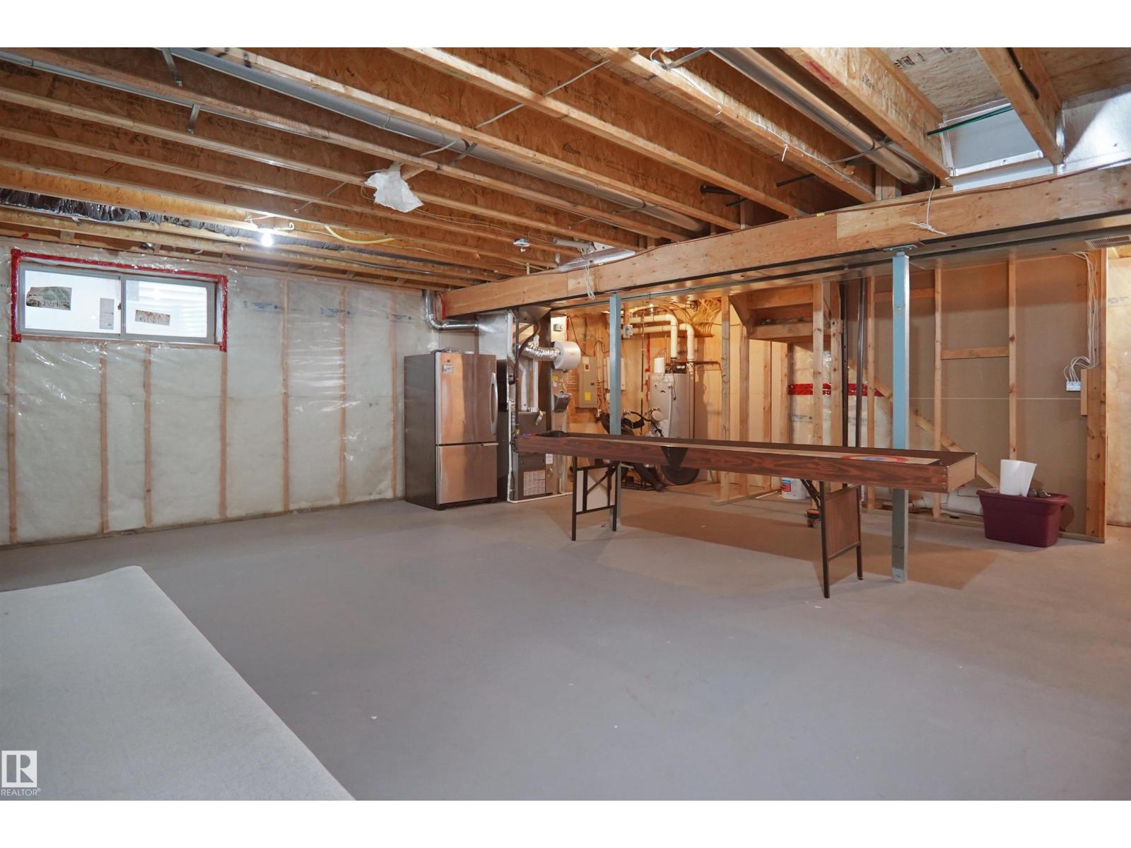 8432 18 AV SW - Image 54