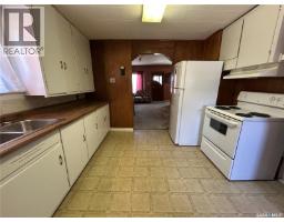Bedroom - 929 Brown Street, Moose Jaw, SK S6H2Z1 Photo 6