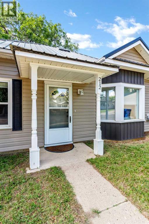 212 6 Street Southeast - Photo 5