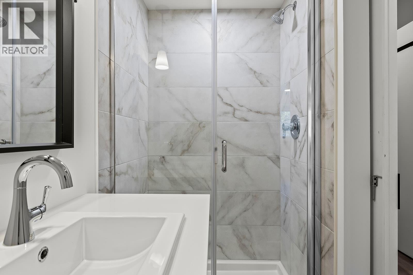 #303 615 Rutland Road - 21