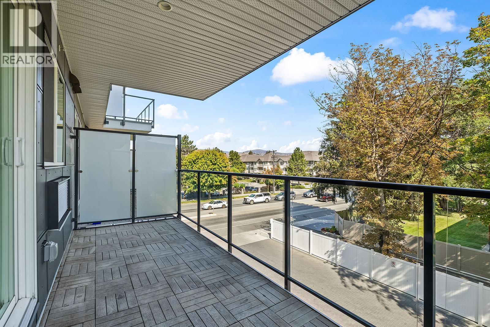#303 615 Rutland Road - 13